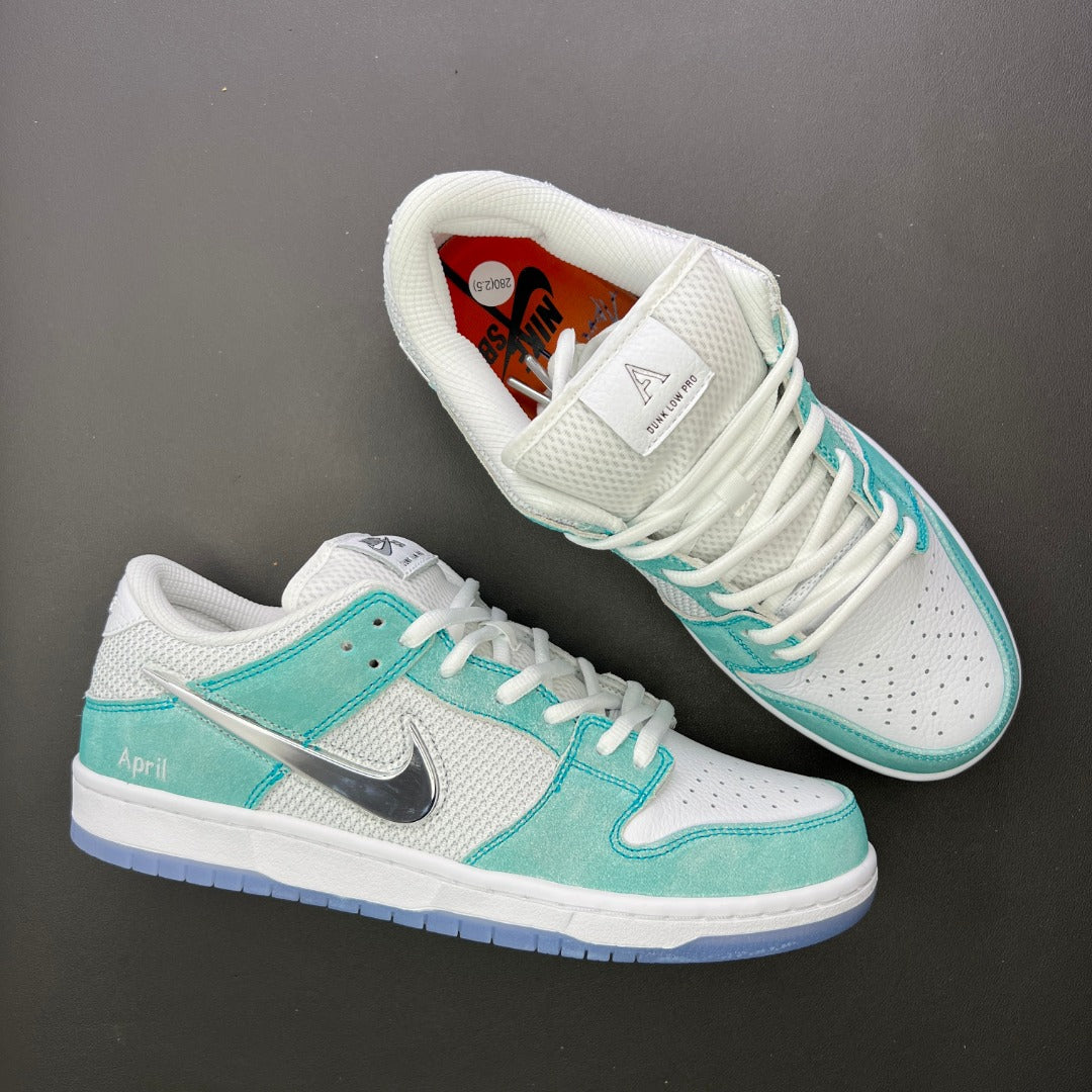 NIKE SB DUNK LOW PRO X APRIL SKATEBOARD