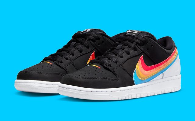 Nike SB Dunk Low
"Polaroid"