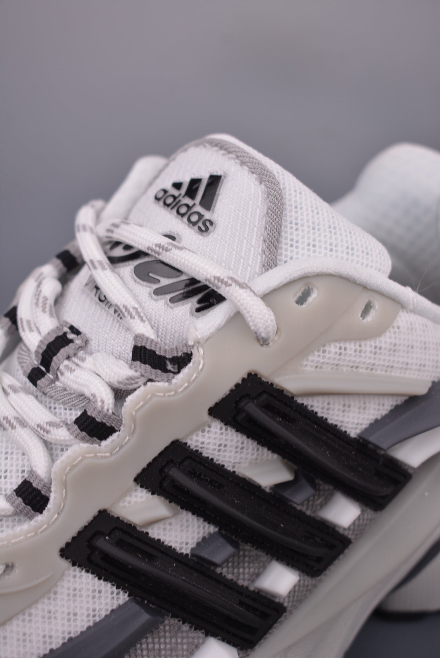 Adidas Adistar Jellyfish x 
Pharrell Williams "Solid Grey Black"