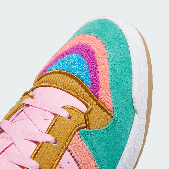 Adidas Forum Low
"The Simpsons Living Room"