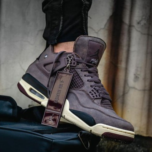 Air Jordan 4 Retro x 
A Ma Maniére "Violet Ore"