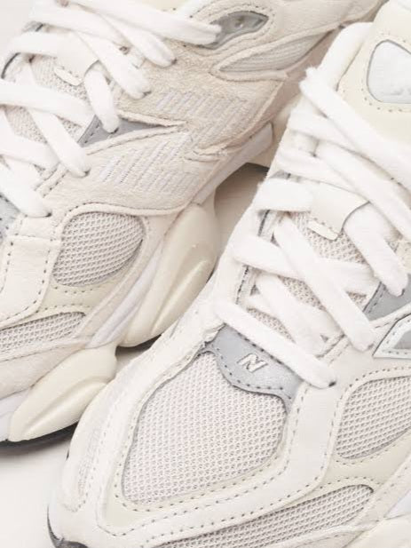 New Balance 9060
"Sea Salt Moonbeam"