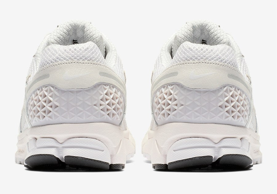 Nike Zoom Vomero 5 SP
"Vast Grey"