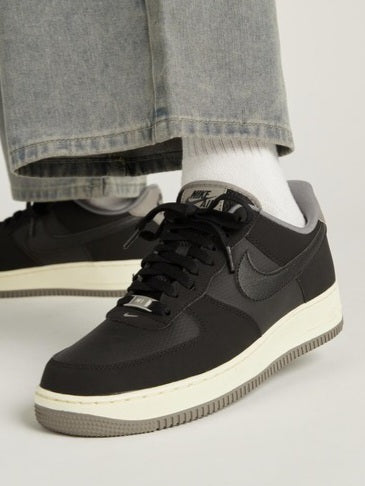 Air Force 1 Low '07 LV8
"Black Flat Pewter"