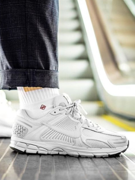 Nike Zoom Vomero 5 SP
"Vast Grey"