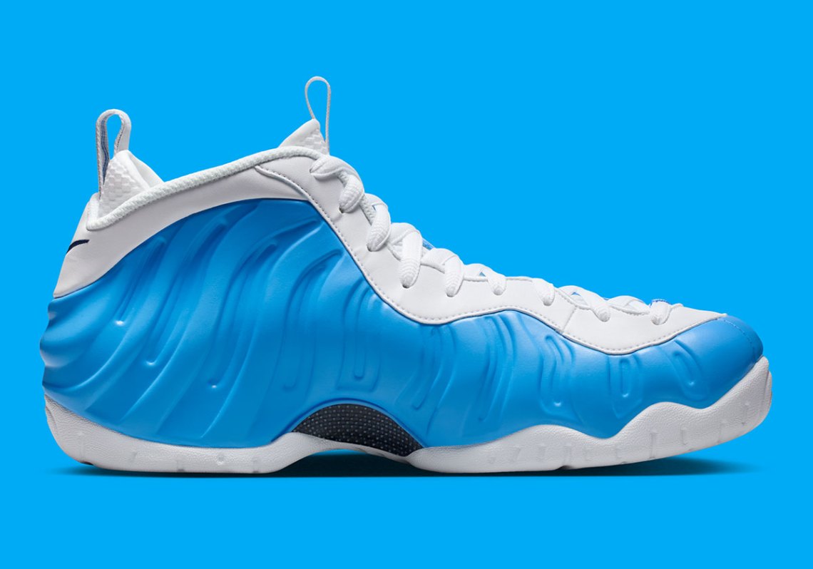 Nike Air Foamposite Pro
"University Blue"