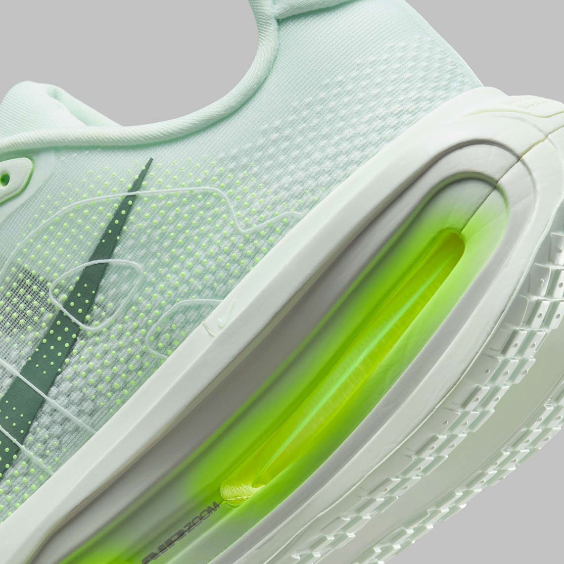 Nike Vomero Premium "Barely Volt"