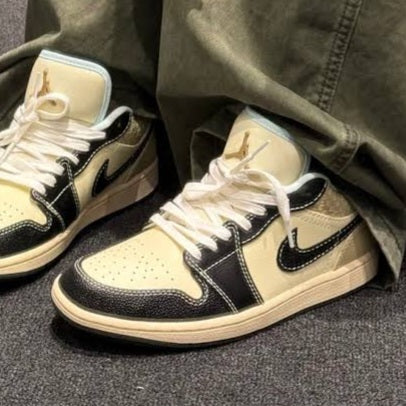 Air Jordan 1 Low SE
"Coconut Milk Black Muslin"
