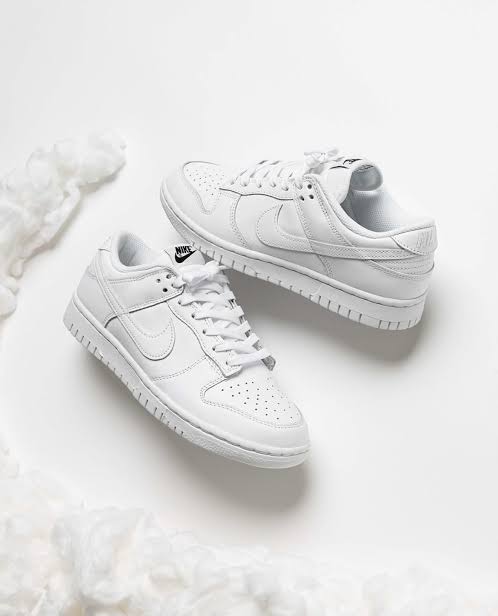 Nike Dunk Low "Triple White" (2021)