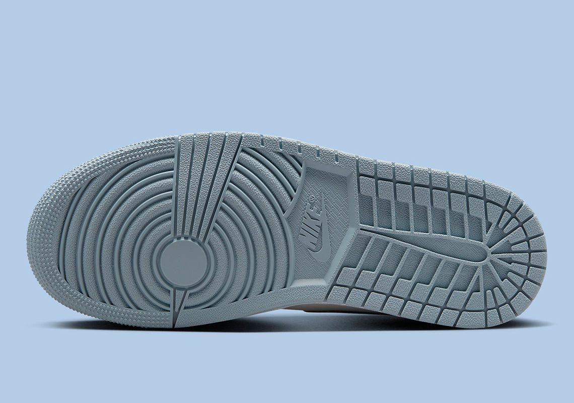 Air Jordan 1 Mid "Diffused Blue" (Women's)