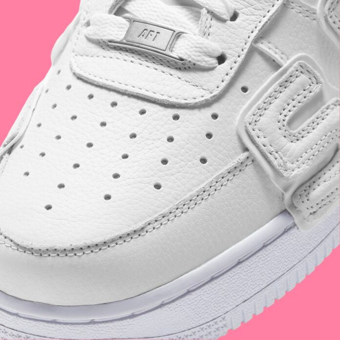 Air Force 1 Low
"Cactus Plant Flea Market White" (2024)