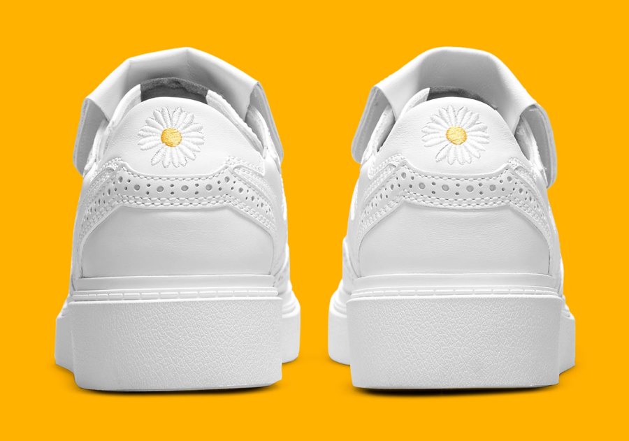 Nike Kwondo 1 x
G-Dragon Peaceminusone "Triple White"