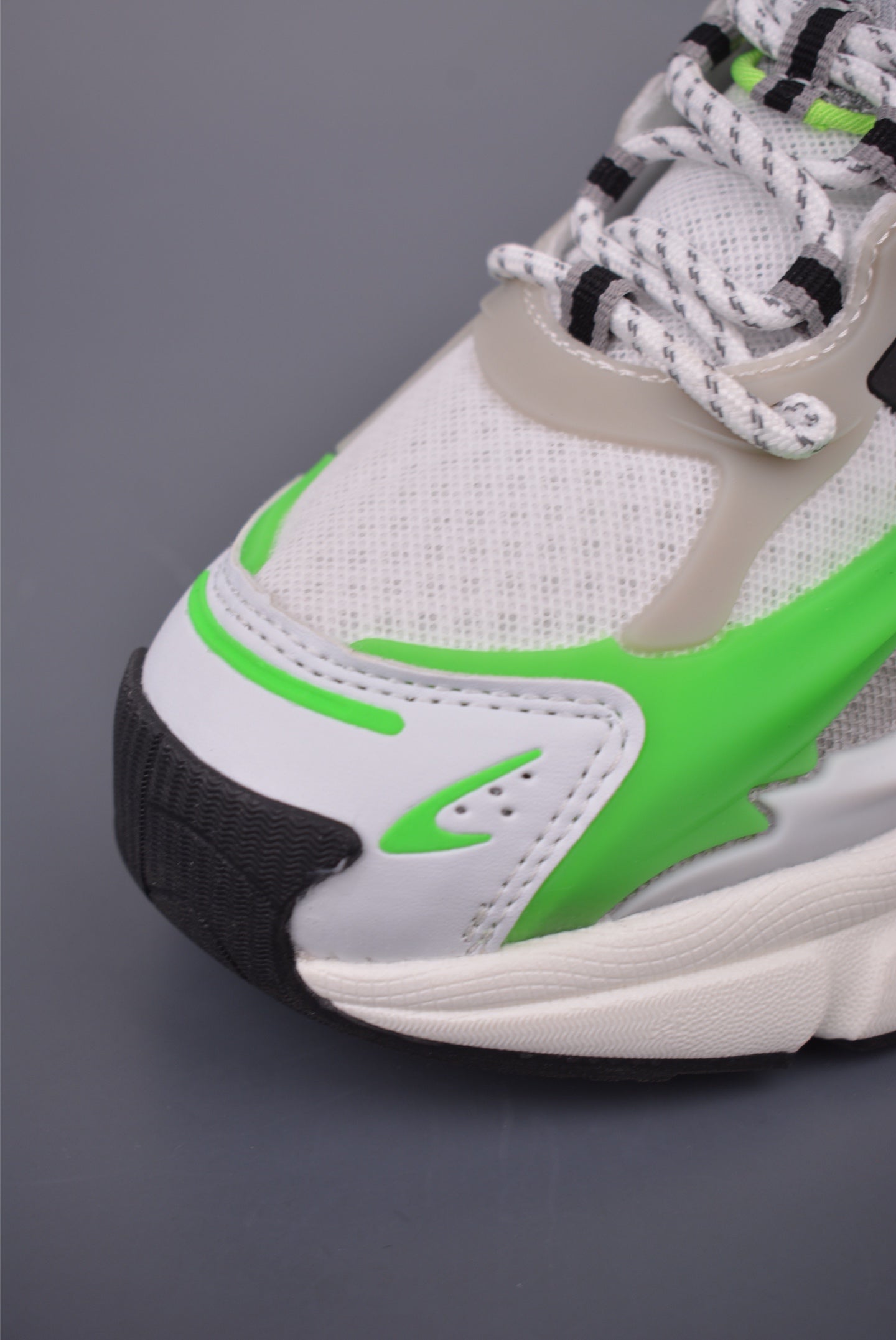 Adidas Adistar Jellyfish x
Pharrell Williams "Real Green"