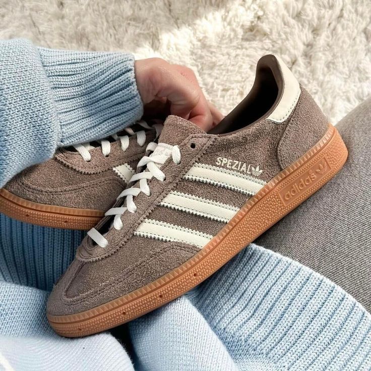 Adidas Handball Spezial
"Earth Strata Gum" (Women's)
