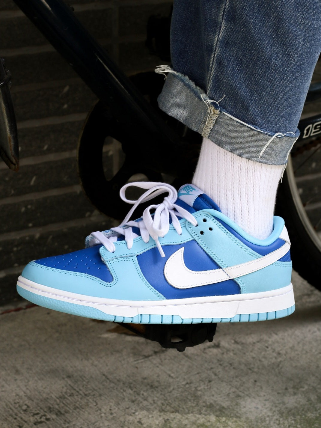 Nike Dunk Low Retro QS
"Argon" (2022)