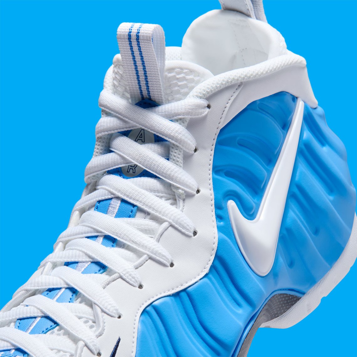 Nike Air Foamposite Pro
"University Blue"