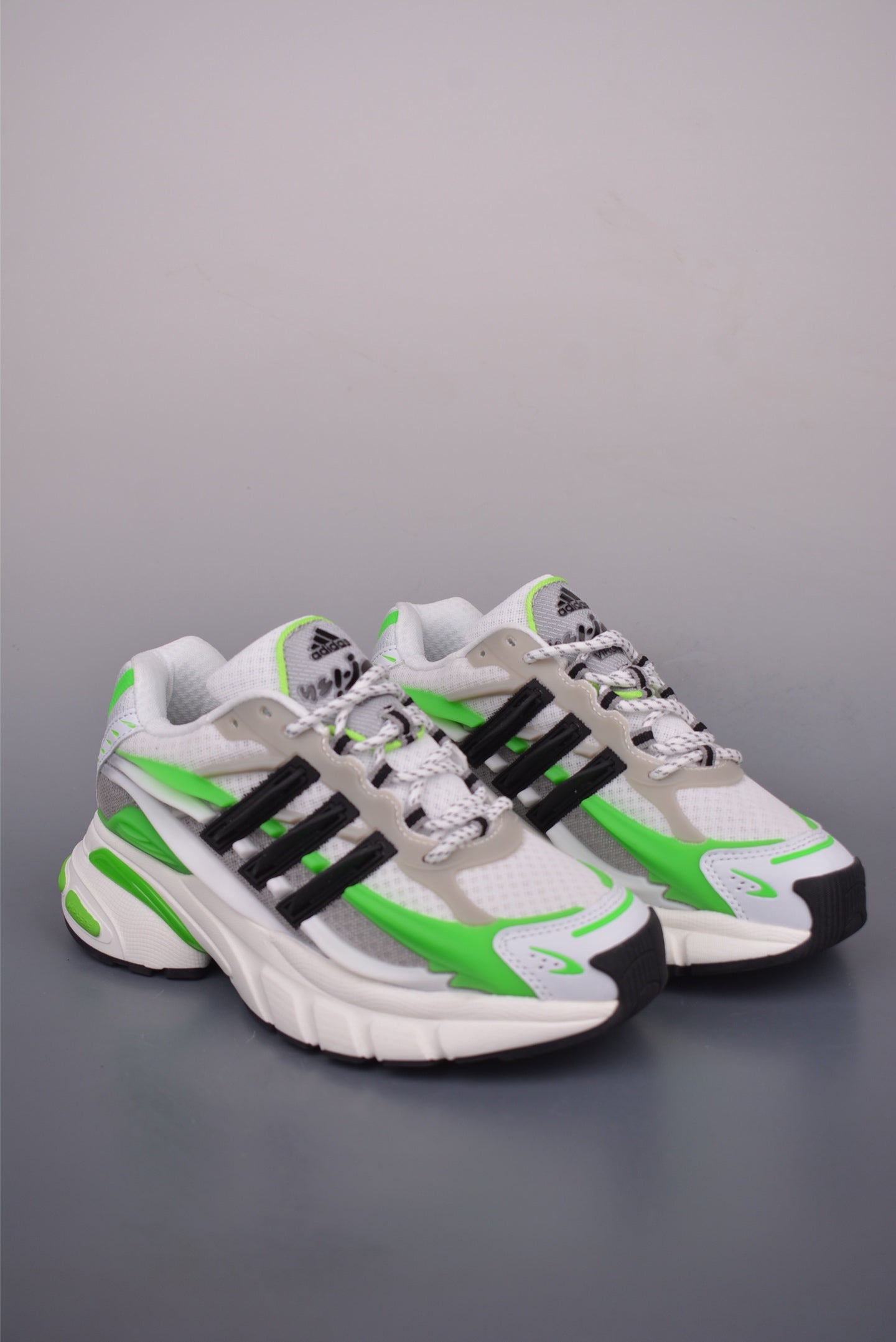 Adidas Adistar Jellyfish x
Pharrell Williams "Real Green"