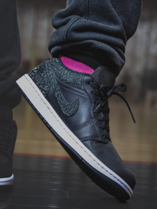 Air Jordan 1 Retro Low Golf
"Black Gum"