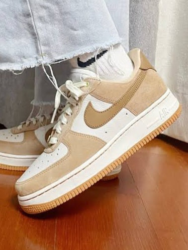 Air Force 1 Low LXX
"Vachetta Tan Flax" (Women's)
SKU: DX1193-200