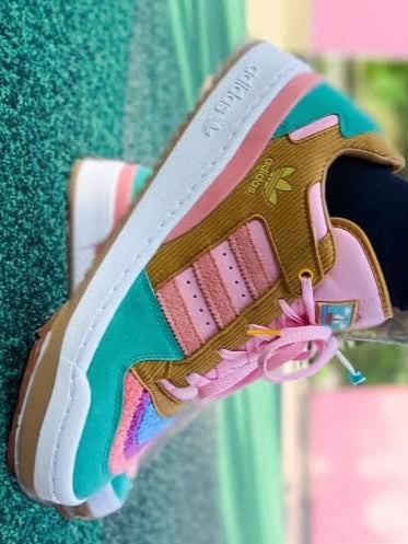 Adidas Forum Low
"The Simpsons Living Room"