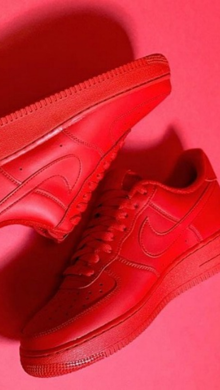 Air Force 1 Low '07 LV8
"Triple Red"