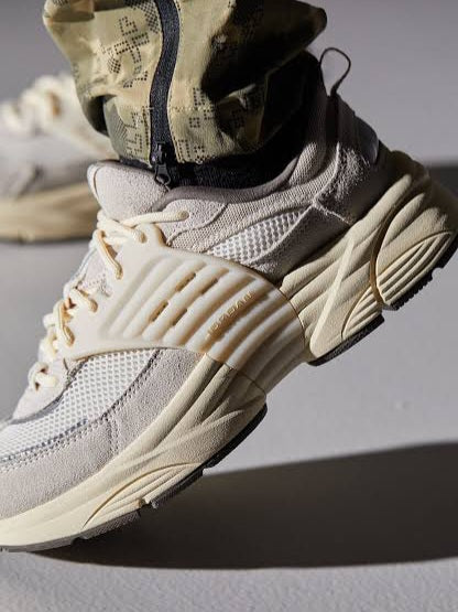 Jordan Trunner O/S "Light Orewood Brown"