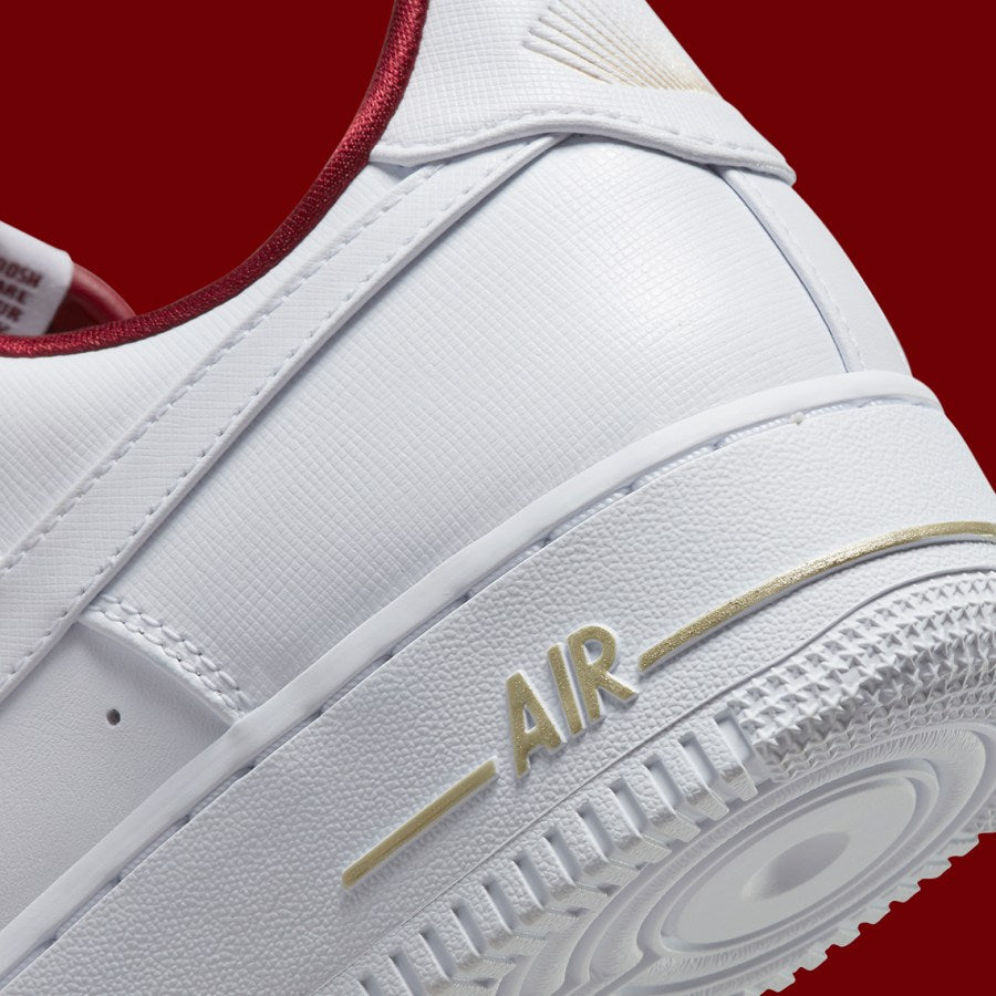 Air Force 1 Low '07 SE
"Just Do It Summit White Team Red" (Women's)