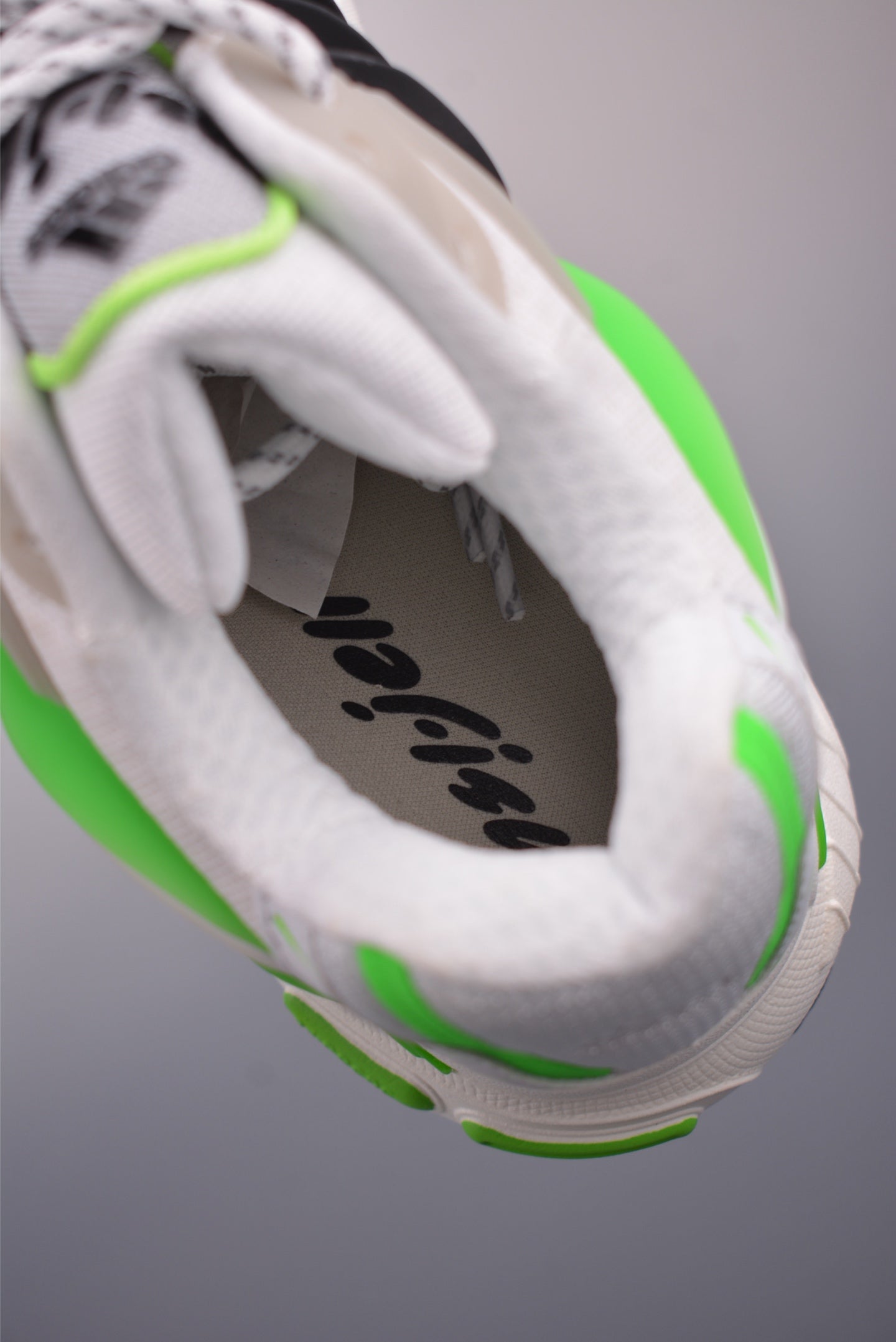 Adidas Adistar Jellyfish x
Pharrell Williams "Real Green"