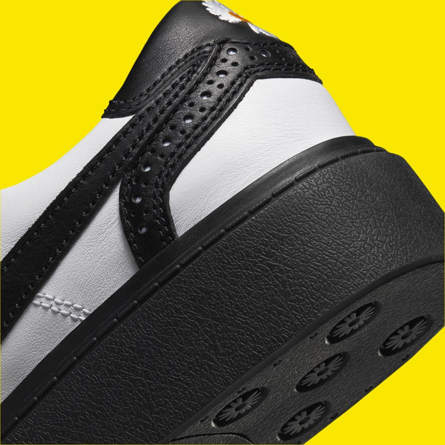 Nike Kwondo 1 x 
G-Dragon Peaceminusone "Panda"