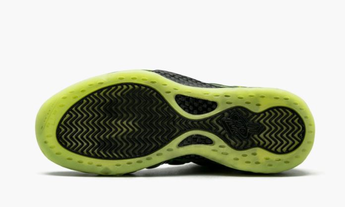 Nike Air Foamposite One
"ParaNorman"