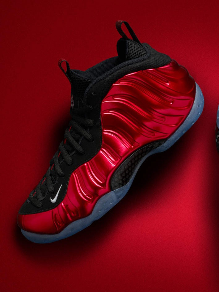 Nike Air Foamposite One
"Metallic Red" (2023)
