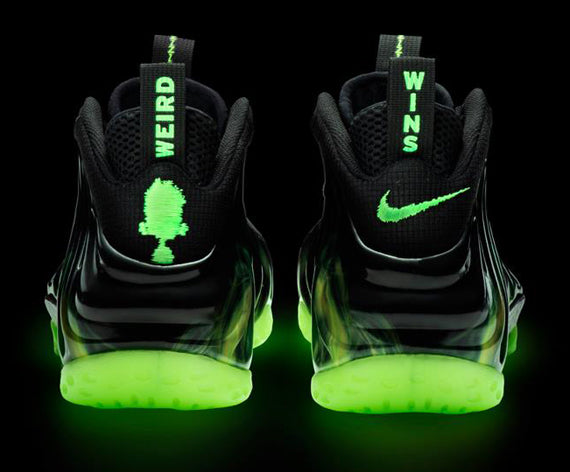 Nike Air Foamposite One
"ParaNorman"