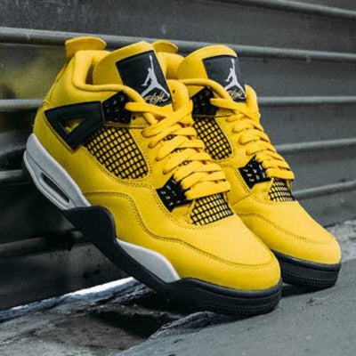 Air Jordan 4 Retro “Lightning”