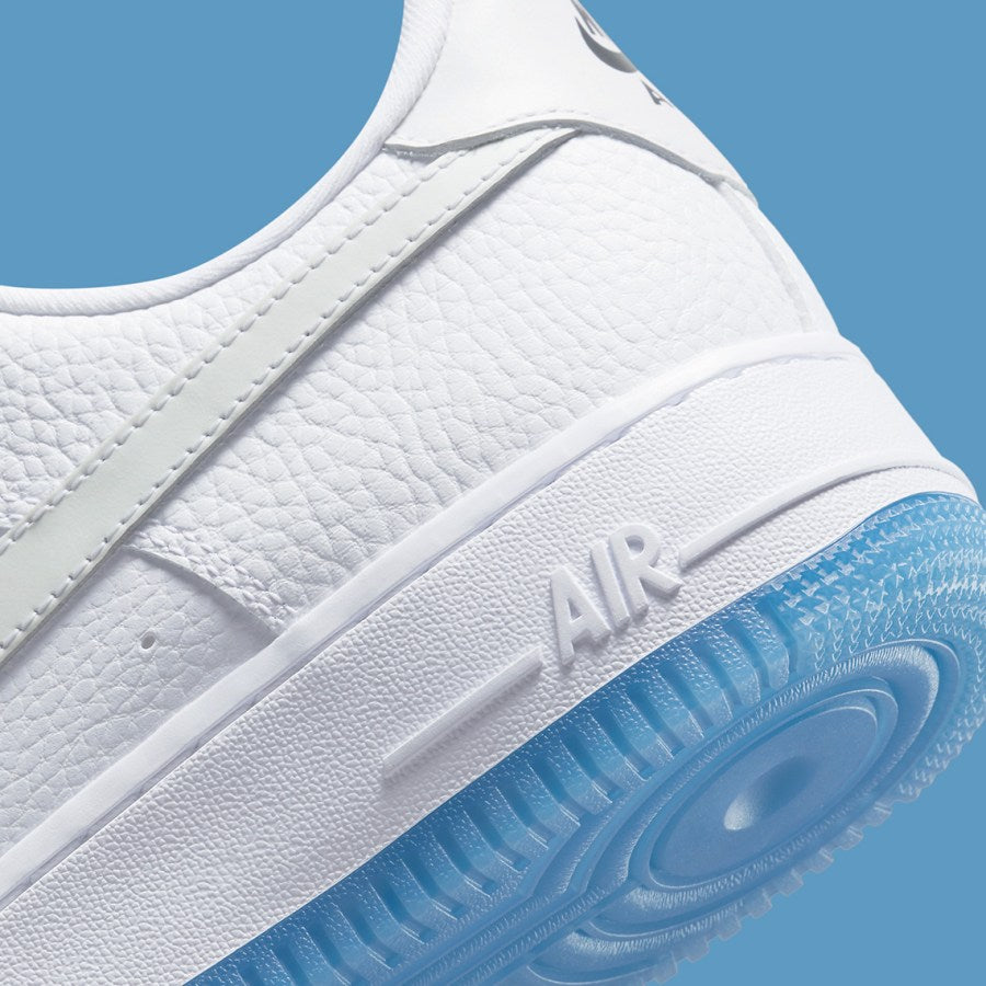 Air Force 1 Low
"UV Reactive Swoosh" (Women's)