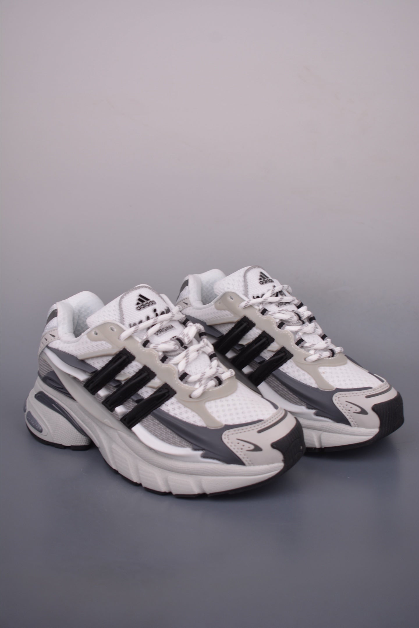 Adidas Adistar Jellyfish x 
Pharrell Williams "Solid Grey Black"