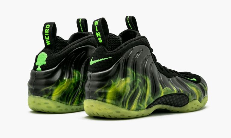 Nike Air Foamposite One
"ParaNorman"