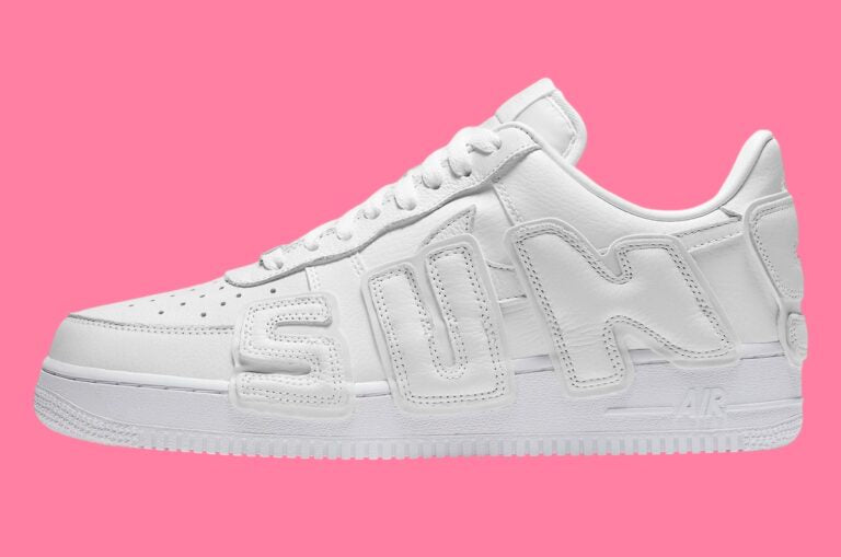 Air Force 1 Low
"Cactus Plant Flea Market White" (2024)