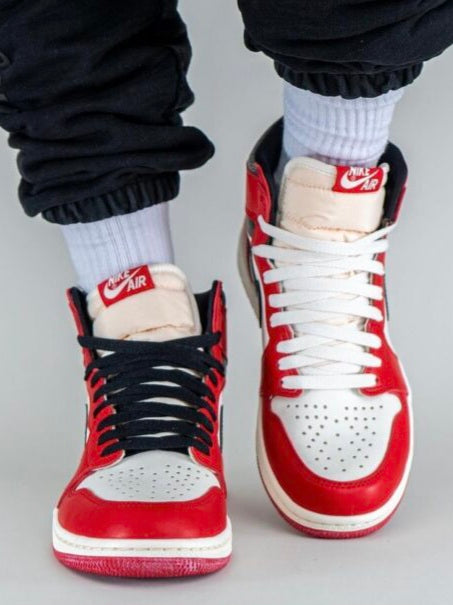 Air Jordan 1 Retro High OG
"Chicago Lost and Found"