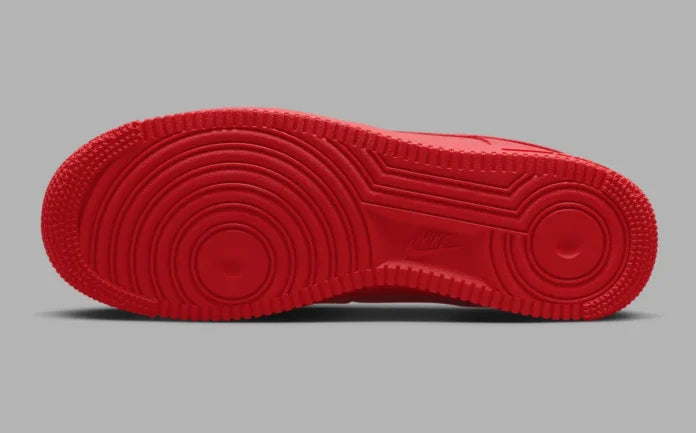 Air Force 1 Low '07 LV8
"Triple Red"