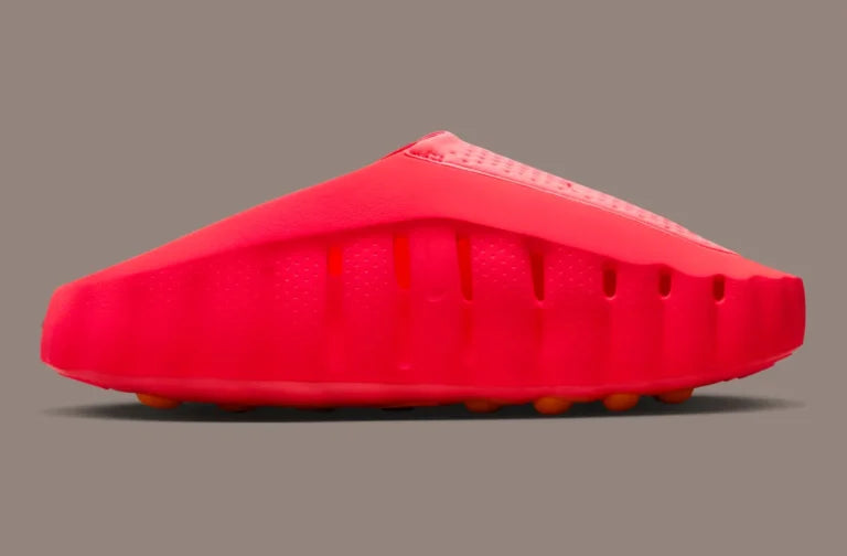 Nike Mind 001 Slide
"Solar Red"