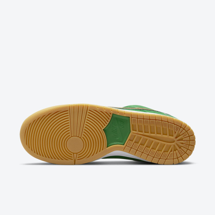 Nike SB Dunk Low Pro
"St. Patrick's Day"
