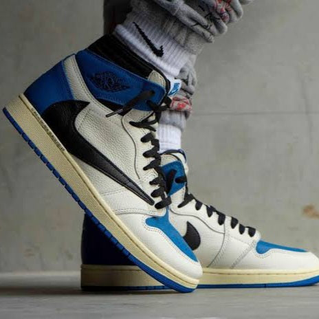 Air Jordan 1 Retro High OG SP x Travis Scott "Fragment"