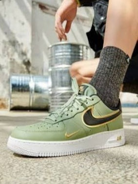 Air Force 1 Low '07 LV8
"Double Swoosh Olive Gold Black"