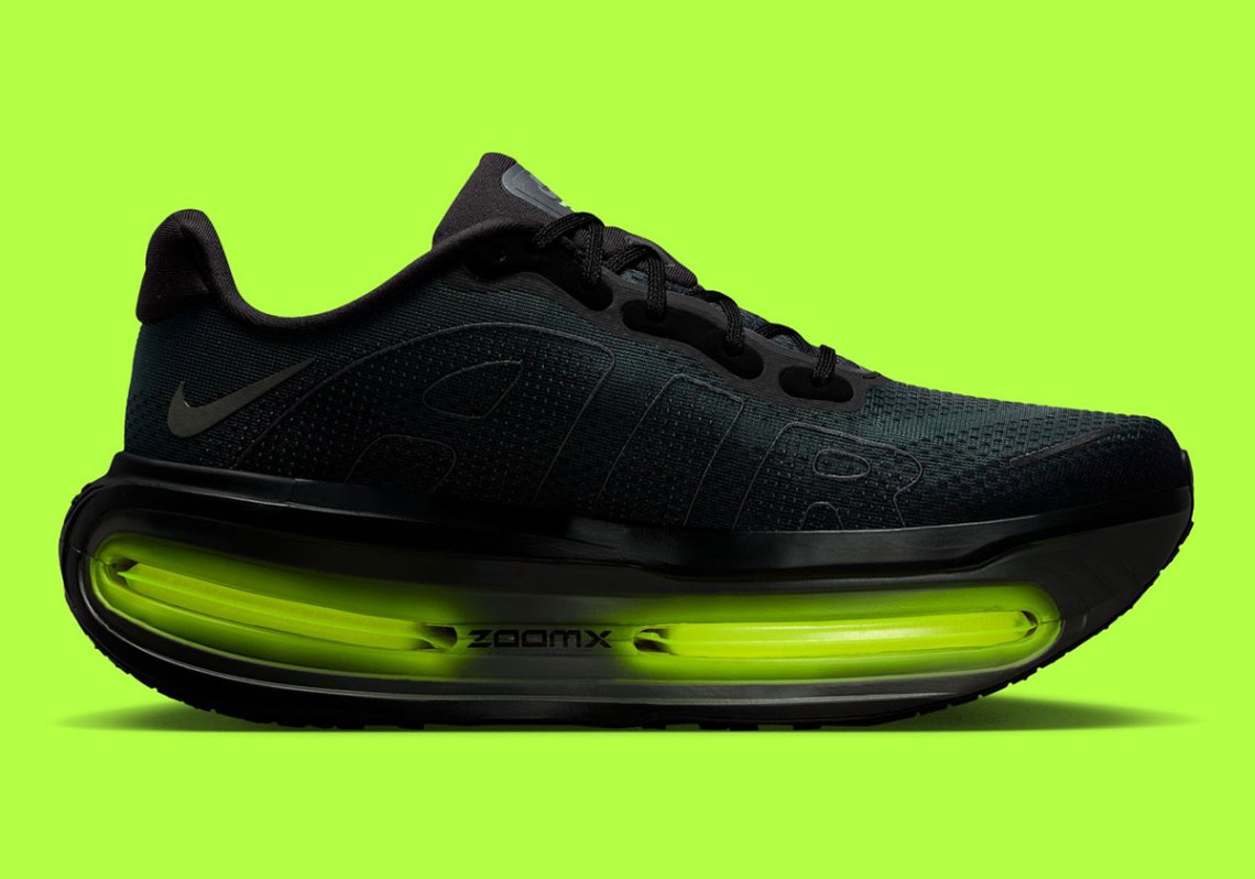 Nike Vomero Premium "Black Volt"