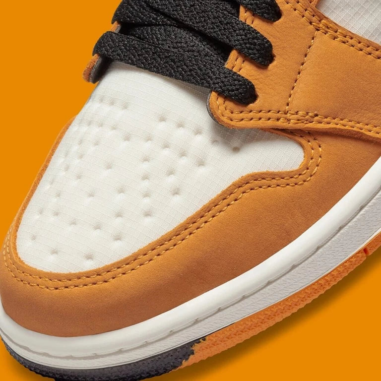 Air Jordan 1 Retro High x Element Gore-Tex "Light Curry"