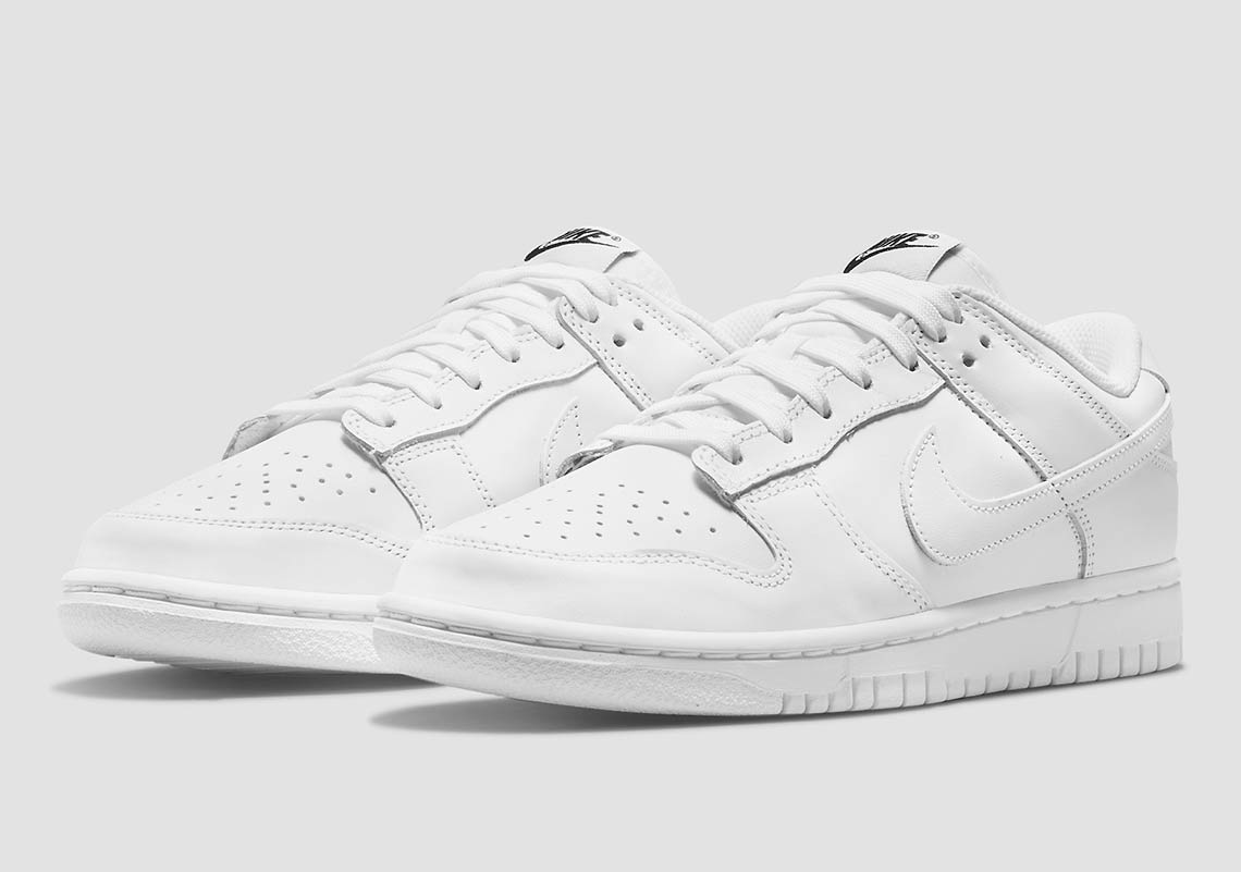 Nike Dunk Low "Triple White" (2021)