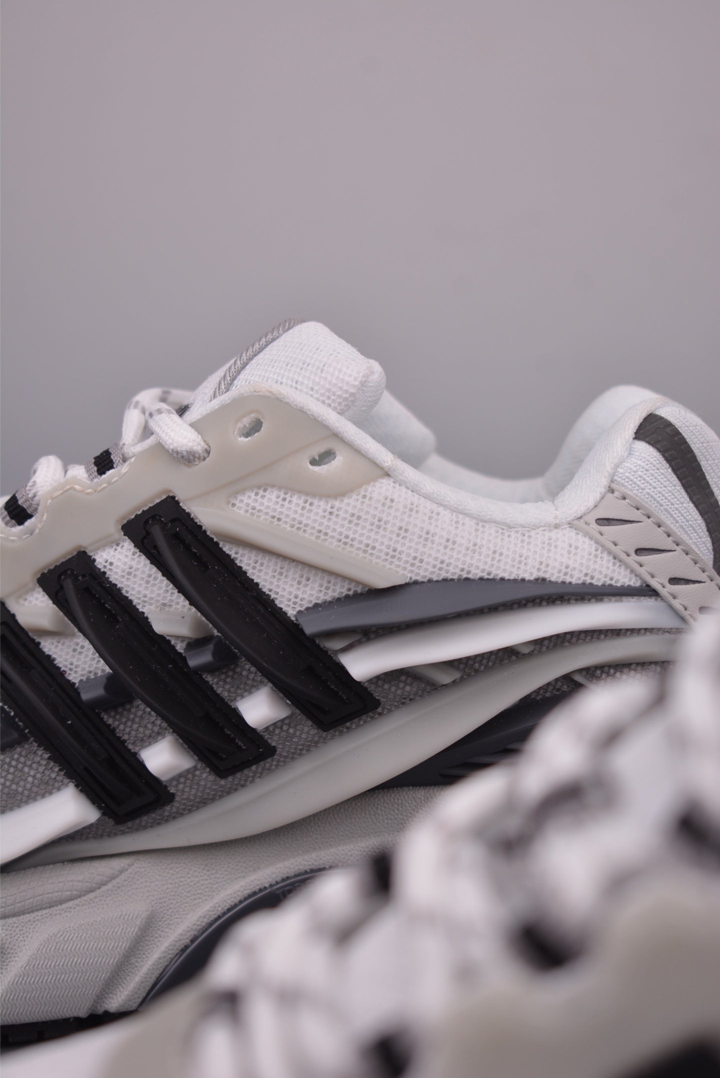 Adidas Adistar Jellyfish x 
Pharrell Williams "Solid Grey Black"