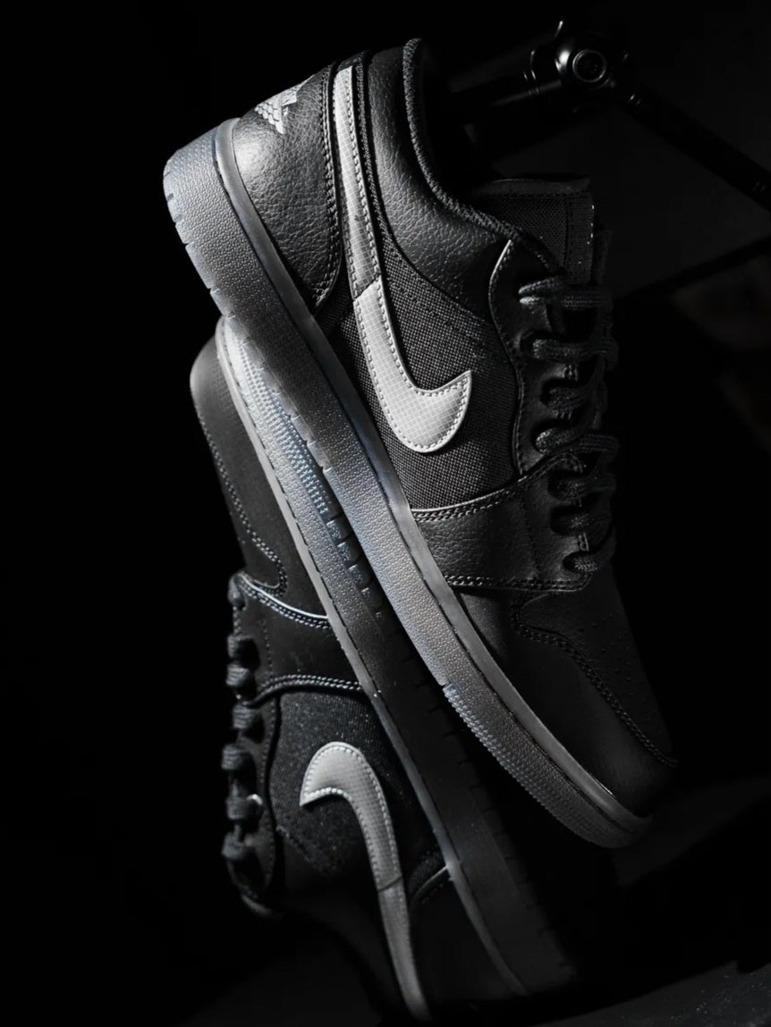 Air Jordan 1 Low
"Black White Dark Smoke Grey"
