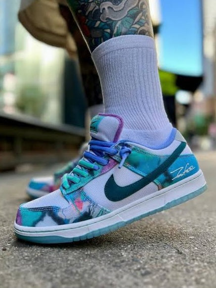Nike SB Dunk Low
"Futura Laboratories Bleached Aqua"