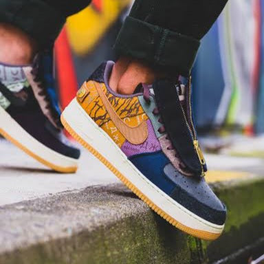 Air Force 1 Low x 
Travis Scott "Cactus Jack"